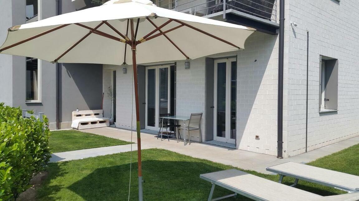 Boutique Apartment - La Dolce Vita Reno Di Leggiuno Exterior foto